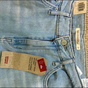 721 Levi’s high rise skinny jeans